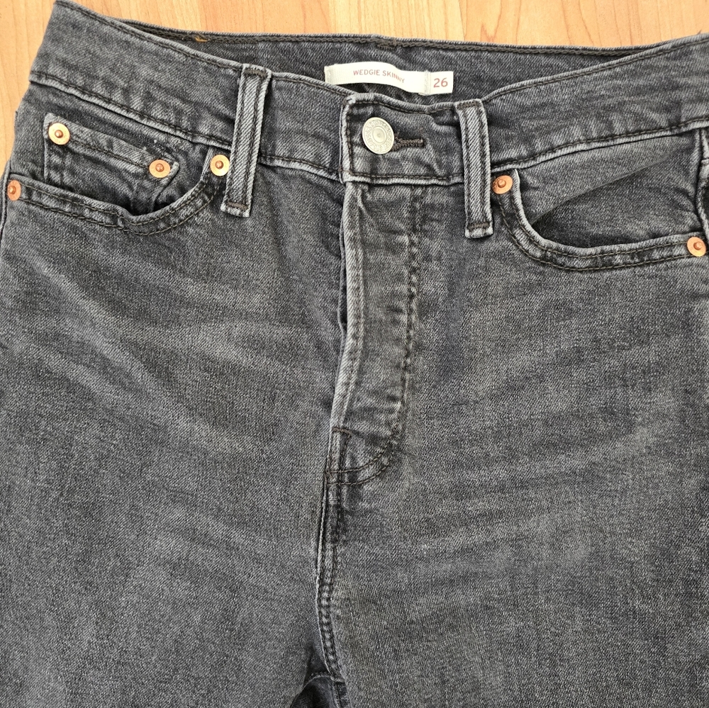 Vintage Levi Strauss Dark Wash denim jeans size 26 - Picture 6 of 7